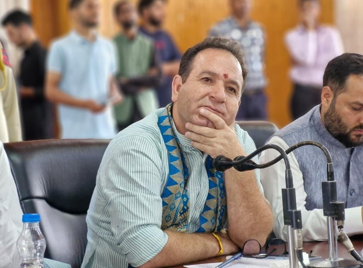 'Sunil Sharma holds Outreach Camp in Baramulla'