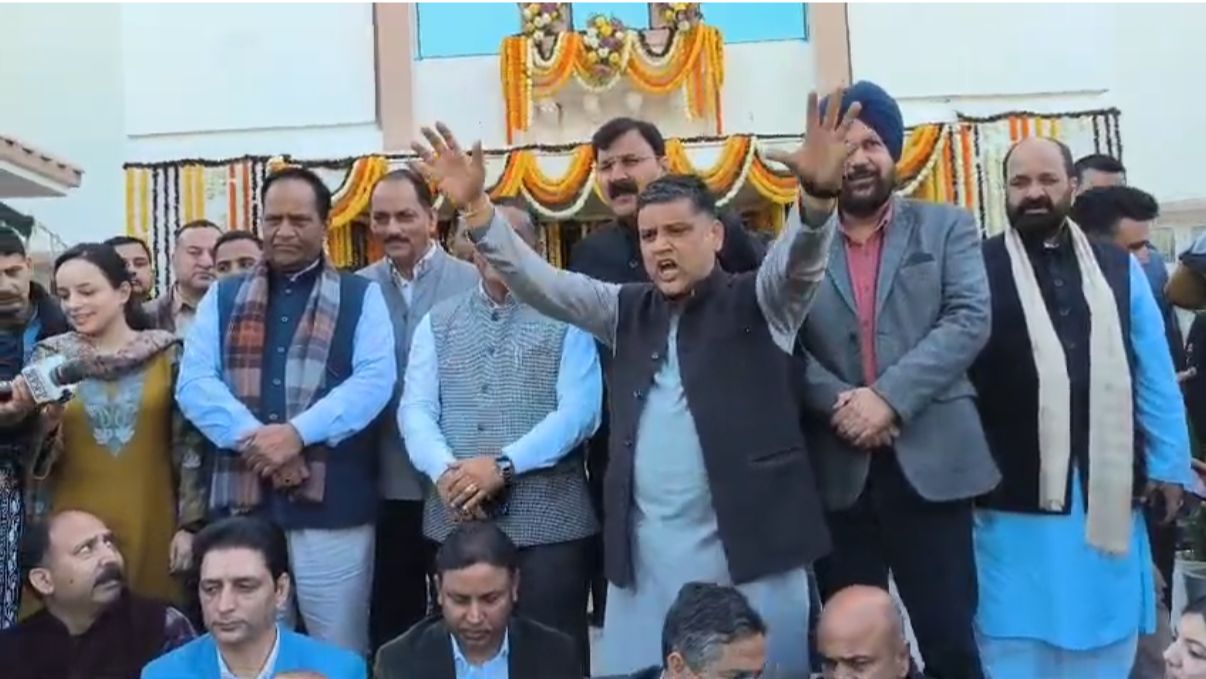 'BJP MLAs Walk out of J&K Assembly over Speaking time'