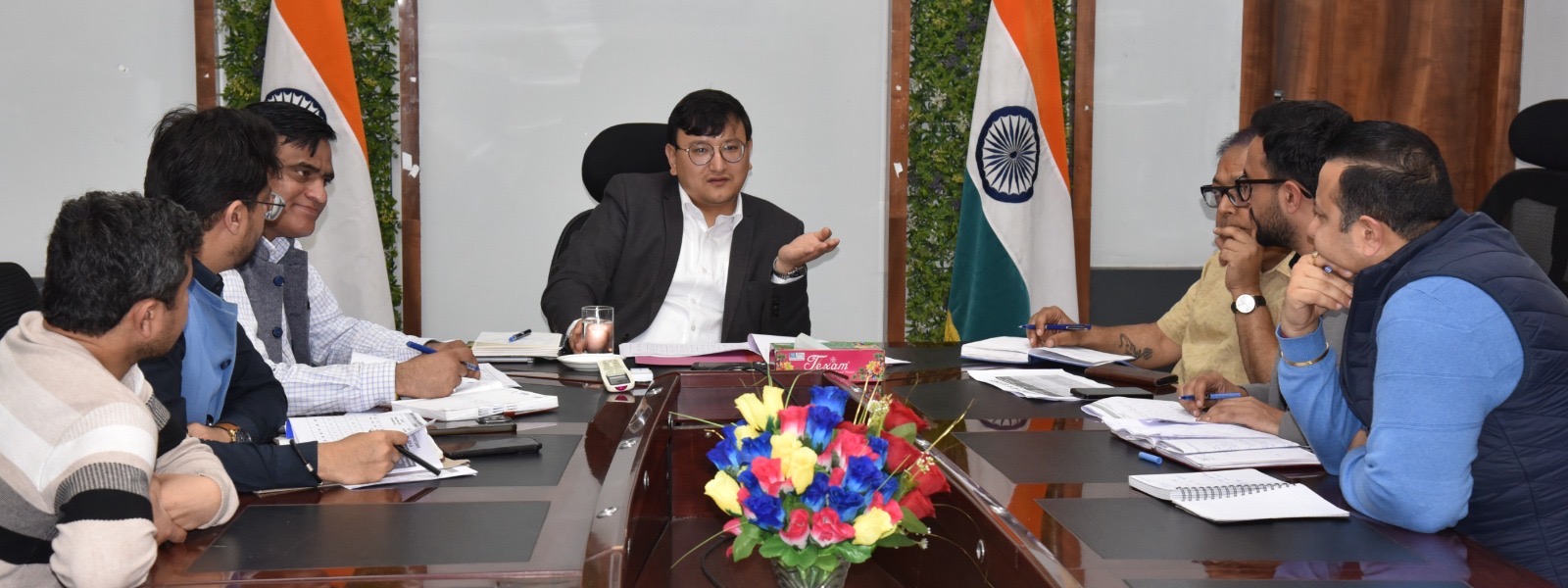 'DC reviews progress across 3 Municipal towns in Udhampur district'