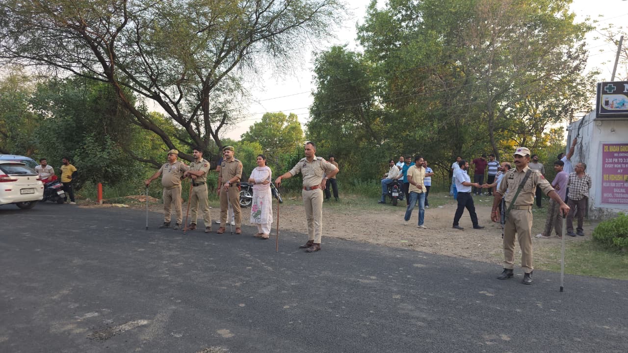 DC Jammu in Action ; 4 illegal shops on State land demolished; More to follow