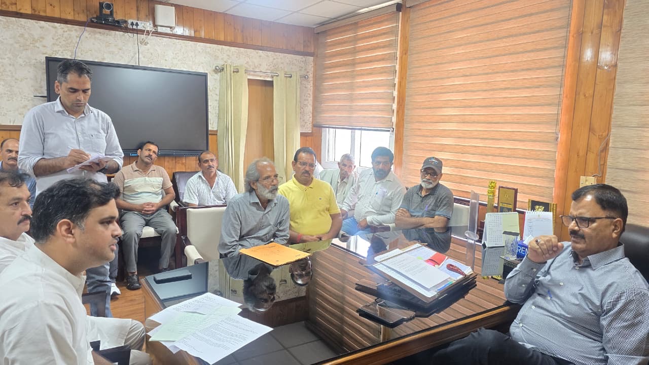 Delegation led by Neeraj Kundan Calls on Irrigation Minister Javed Ahmed Rana; Demands Immediate Revival of Non-Functional Irrigation Lift Since 2014