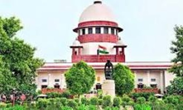 Supreme Court stops family of 06 members from J&K being deported to Pakistan