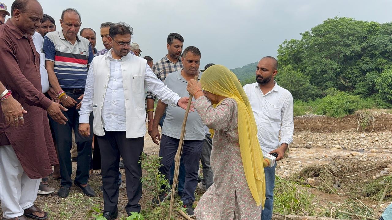 Minister Satish Sharma visits Kathua, meets affected families of cloudburst incident