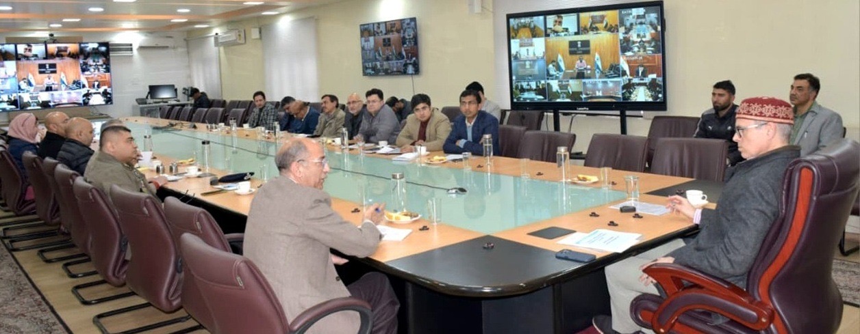 'CM Omar Abdullah directs  to ensure water, electricity, transport, health service during Holy month '