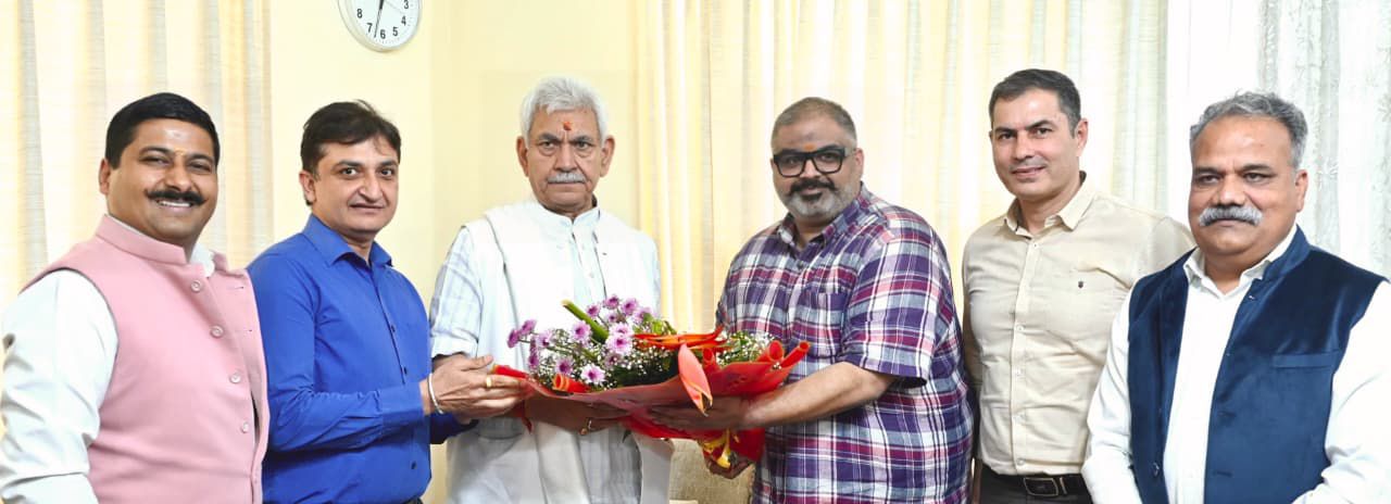 Tawi Front Morning Walkers call on LG Manoj Sinha