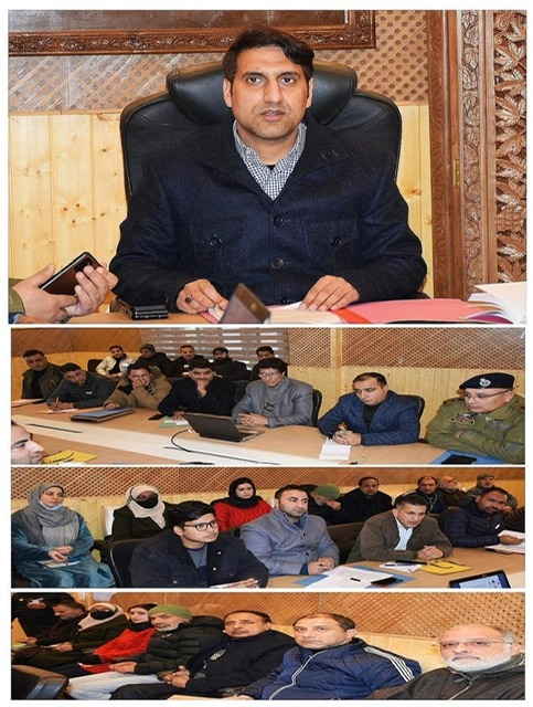 DC Srinagar chairs meeting on Food safety ; 1500 inspections conducted 