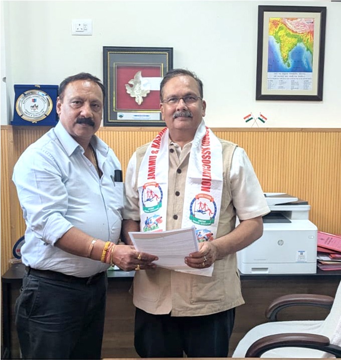 Dr. Kuldeep Gupta Submits Proposal to CUJ VC to Promote Kabaddi on Campus