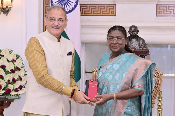 LG Ladakh Kavinder Gupta calls on President Droupadi Murmu 