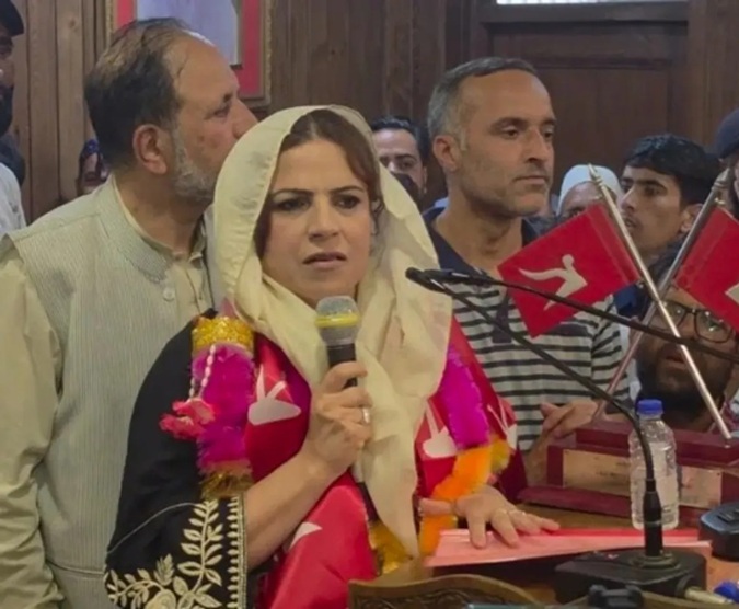 Safina Baig joins NC, urges Centre to restore Statehood