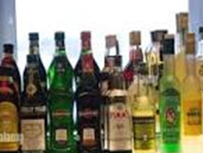 Excise Dept busts major premium liquor refilling racket  in Punjab