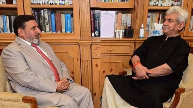 Altaf Bukhari calls on LG Manoj Sinha at Raj Bhavan