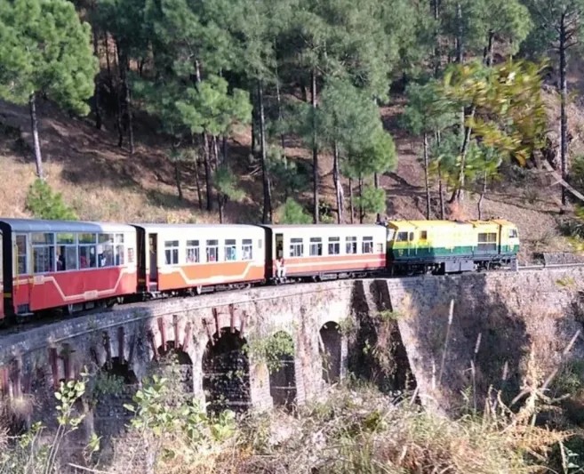 Shimla-Kalka toy train service hit by hill slip, over 400 passengers rescued
