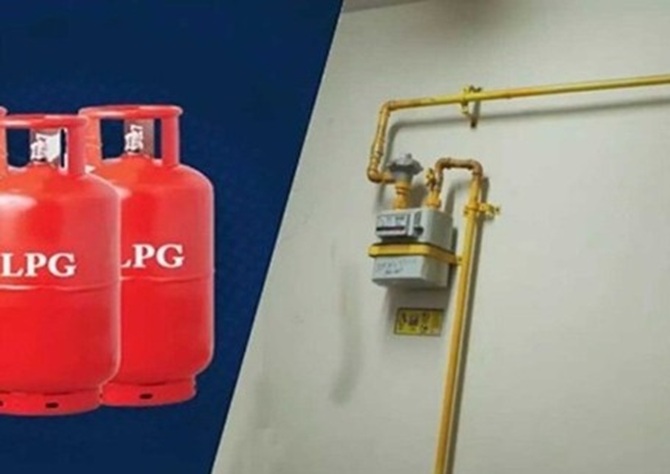 Cooking gas LPG supply to households be discontinued if consumers fail to switch to piped natural gas