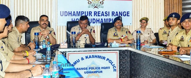 'IG Bhim Sen Tuti  along with DIG Shiv Kumar assess law and order, crime control and security arrangements '