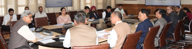 Atal Dulloo, CS pushes for swift claim settlements, financial inclusion of all in J&K 
