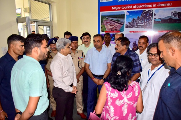CS, Atal Dulloo  undertakes a comprehensive visit to Yatri Niwas, reviews SANJAY