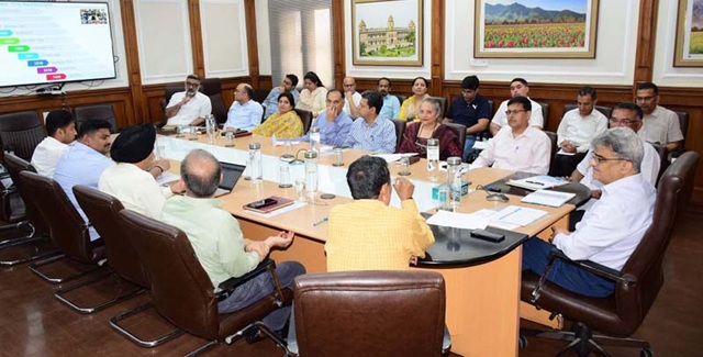 Atal Dulloo, CS directs for timely redressal of citizens’ issues as is key towards reinforcing public faith