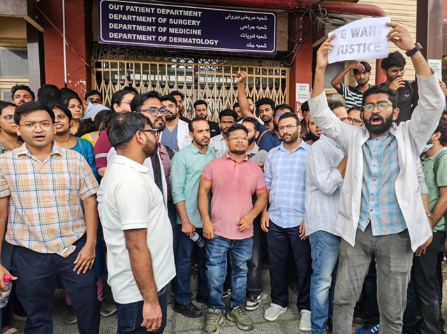 Now, Resident Doctors in SMHS on strike, refuse to attend emergency 