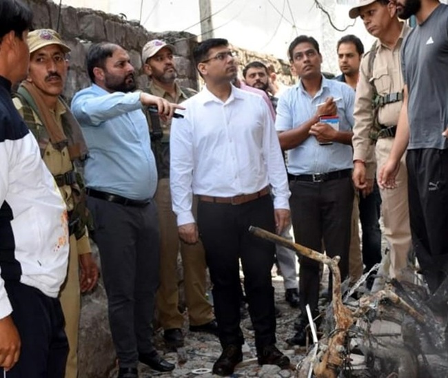 DC Poonch visits shelling affected areas