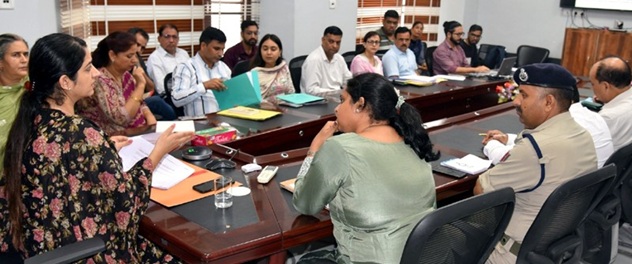 DC Udhampur asks SDMs  to identify and act against instances of child labour & child marriage.