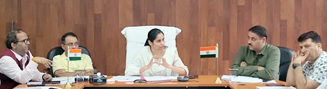 DM Reasi stresses prioritising distribution of relief, ration in disaster-hit areas