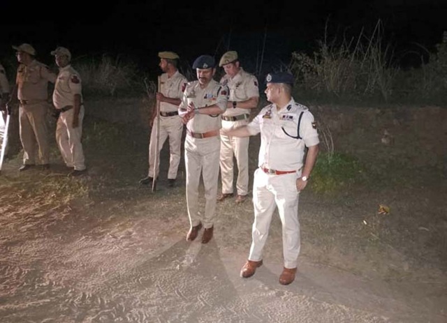 'SSP Samba visits Police Station Vijaypur late night '