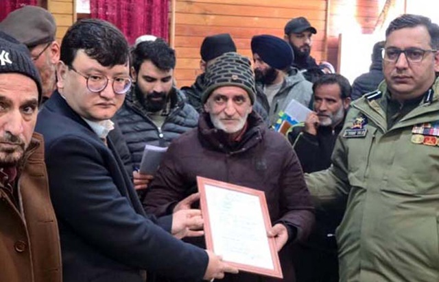 DC Baramulla directs actions  against illegal mining 