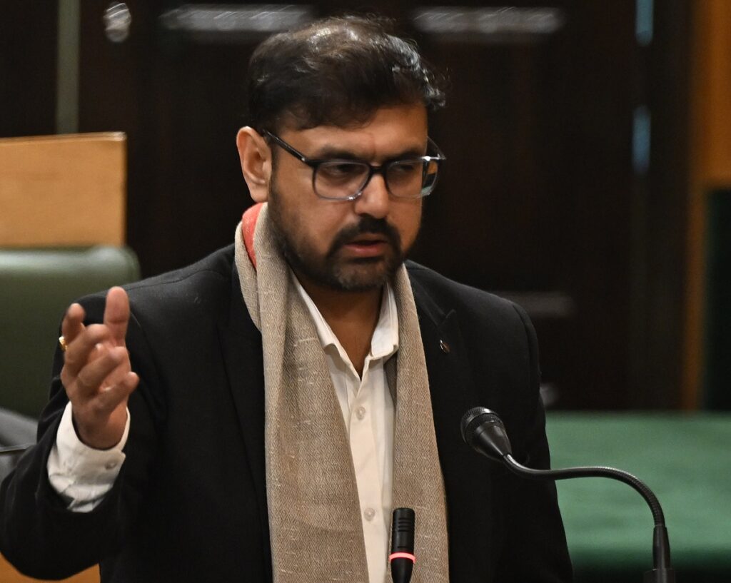 No need to Panic, J&K has adequate Supply of essential Commodities: Satish Sharma