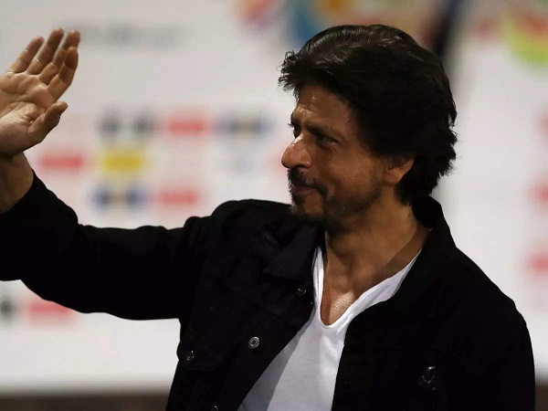   Shah Rukh Khan visits Shri Mata Vaishno Devi Bhawan ahead of release of Movie Jawan