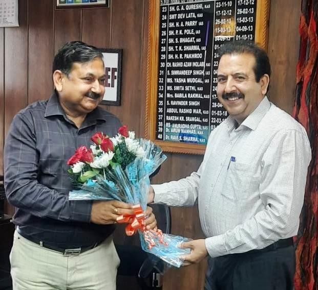 Ashok Kumar Sharma takes over as DSE, Jammu Stresses to work with zeal, dedication Cross Town
