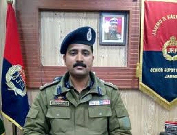 MoS PMO praises SSP Jammu Shridhar Patil