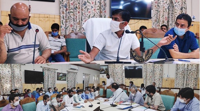  DDC Kupwara reviews progress of ongoing works