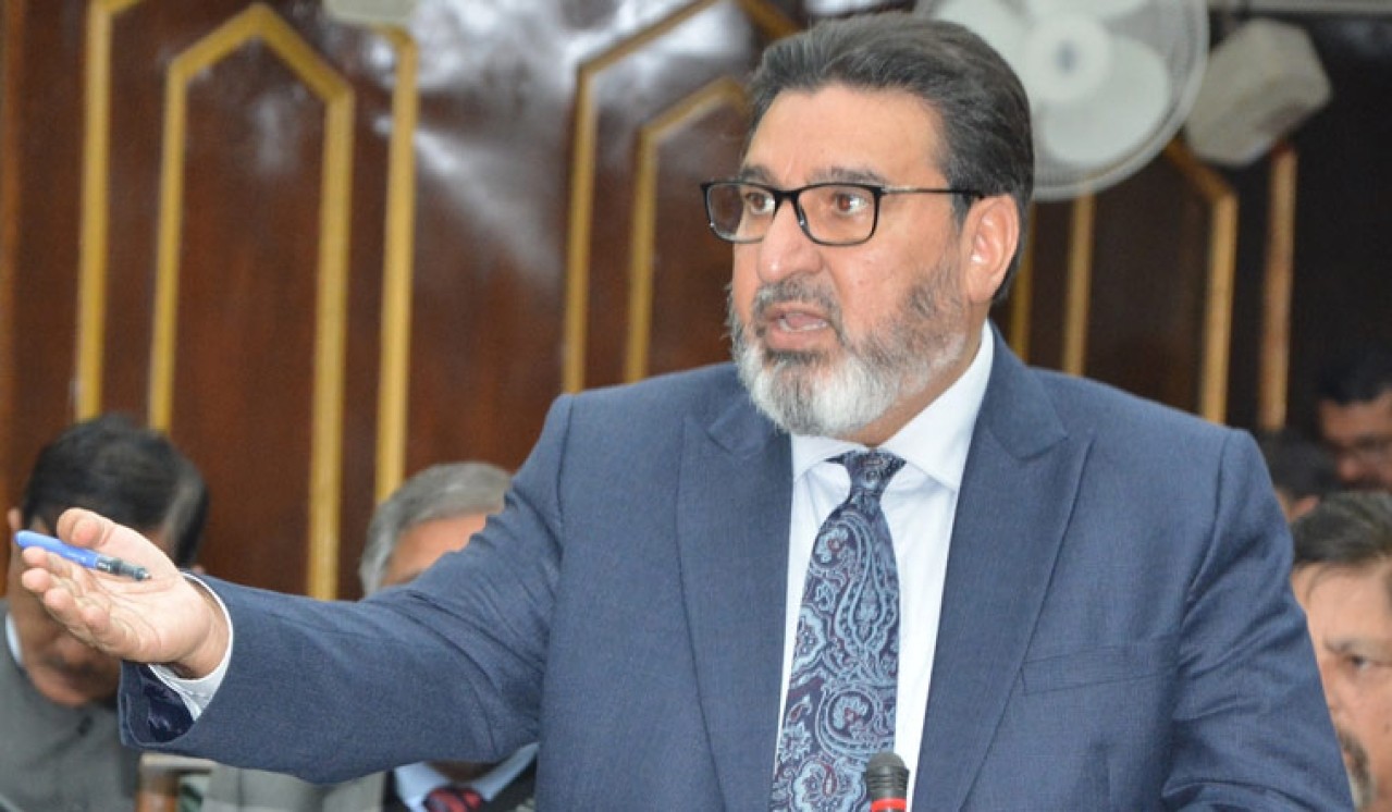  Altaf Bukhari demands restoration of high-speed Internet and statehood to J&K
