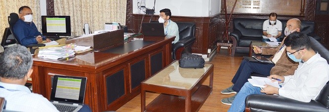 Div Com Kashmir reviews progress on Z- MORH/ Zojila tunnels