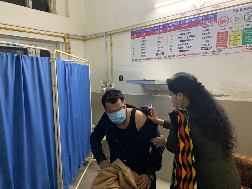 MD NHM J&K Yasin Choudhary vaccinated for Covid 19; says COVISHIELD completely safe