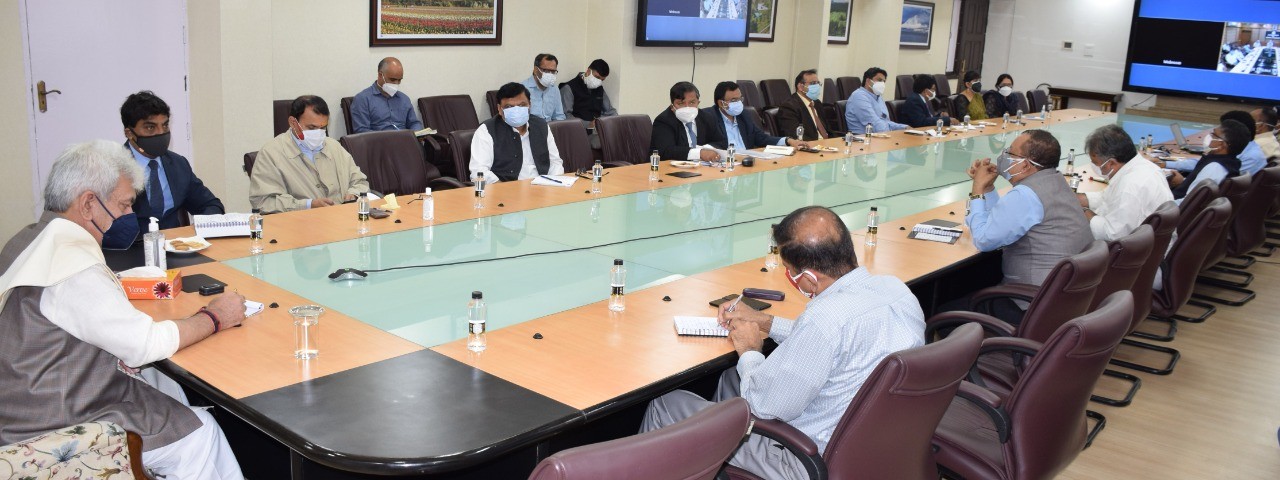 LG J&K directed Administrative Secretaries to improve speed, quality of decision-making