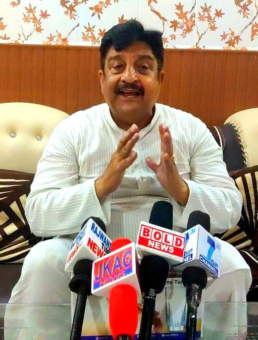 Dimple protests against installation of smart meters/opening of new Wine Shops in Jammu