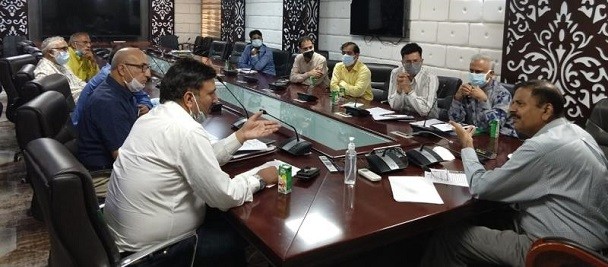 Ranjan Thakur chairs meeting regarding revival, promotion of Carpet industry in J&K