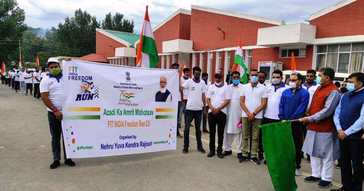MP Jugal Kishore flags off Fit India Freedom Run 2.0 at Rajouri
