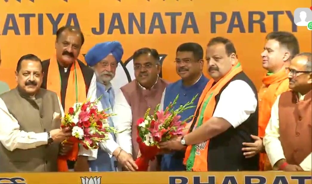 Devender Singh Rana & Surjit Singh Salathia join BJP in Delhi