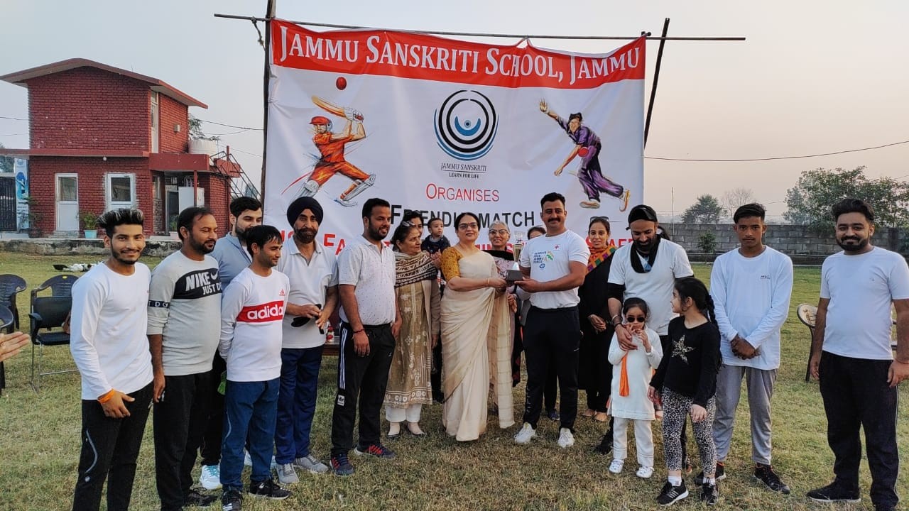 Jammu Sanskriti School organizes Cricket match 