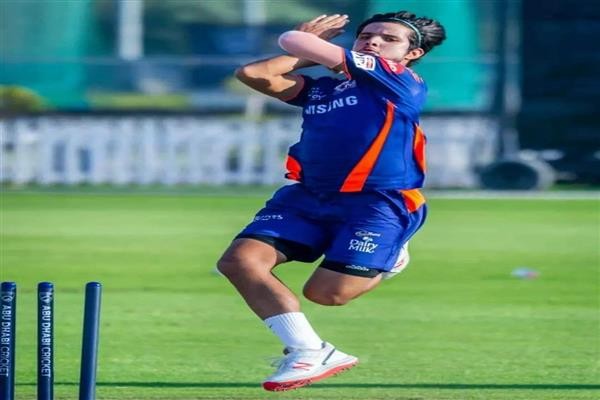 IPL: Young J&K Cricketer Rasikh Salam picked in Playing 11 by KKR ...