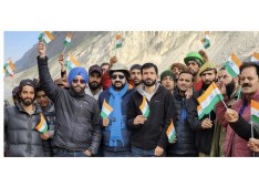  Indian Flags hoisted at 12,000+ ft in Panchtarni; Thakur Sher Singh flags off rally