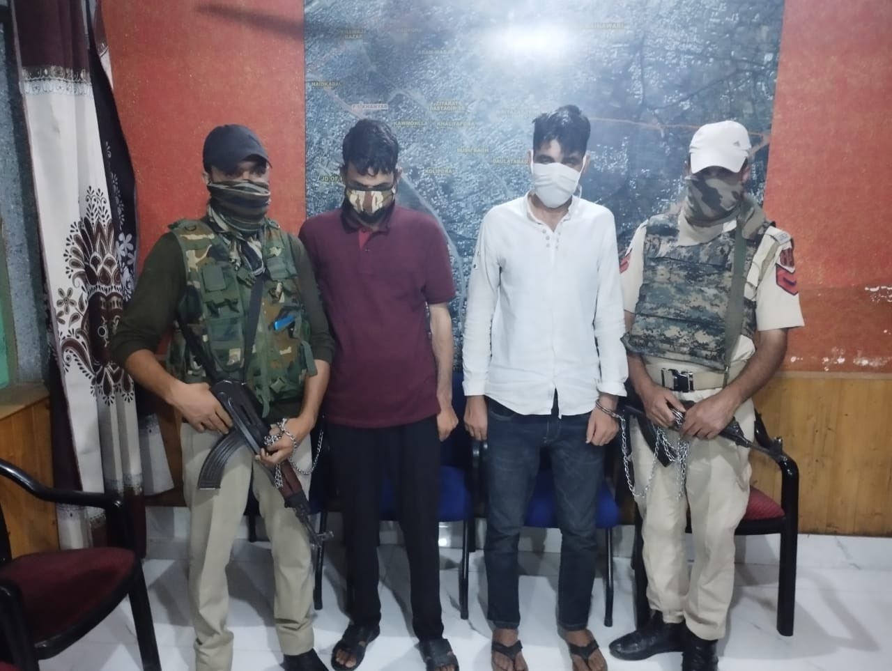 Srinagar Police arrests two Drug peddlers Cross Town News, a Leading