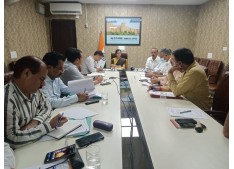  DC Jammu reviews implementation of 'one district one product' scheme; renovation of roads; finalises PMKKKY plan
