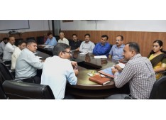  Div Com reviews road connectivity to temples near Bawe Wali Mata (Bahu Fort)