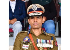 ADGP Kashmir promotes 625 Police officials to their next ranks