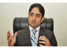  I am NOT here to be blackmailed by two-bit brokers: Junaid Mattu