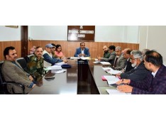Div Com Jammu asks officers to formulate plan, activate control rooms in snow bound areas 