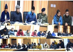 DDC Kishtwar Stresses on working in synergy, achieve targets in stipulated time 